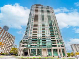 208 Enfield Pl #3302, Mississauga, ON L5B 0G8