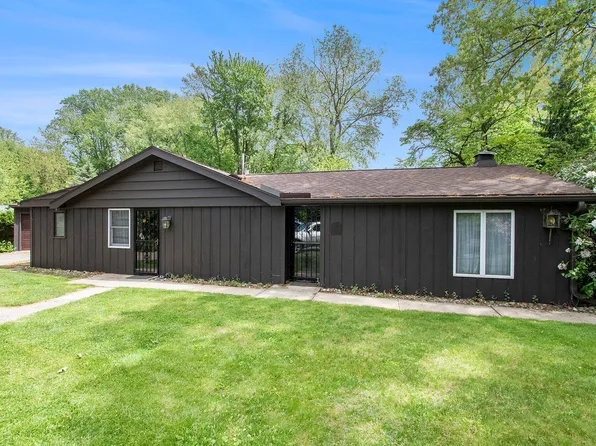 50177 3rd St, Dowagiac, MI 49047