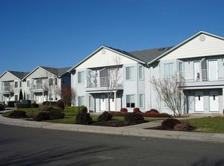 1527 Hollyhock Dr #1527B, Medford, OR 97504