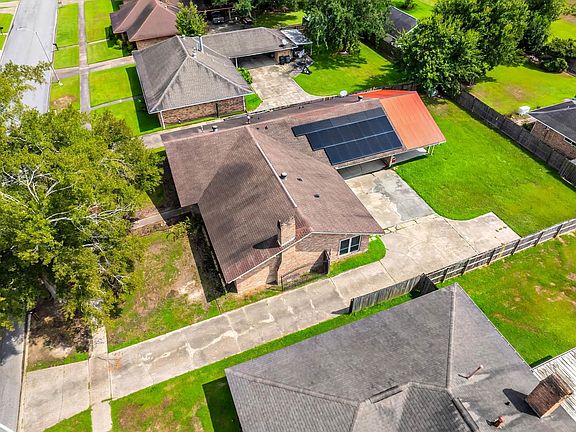 4th image of 3824 Lassen Dr