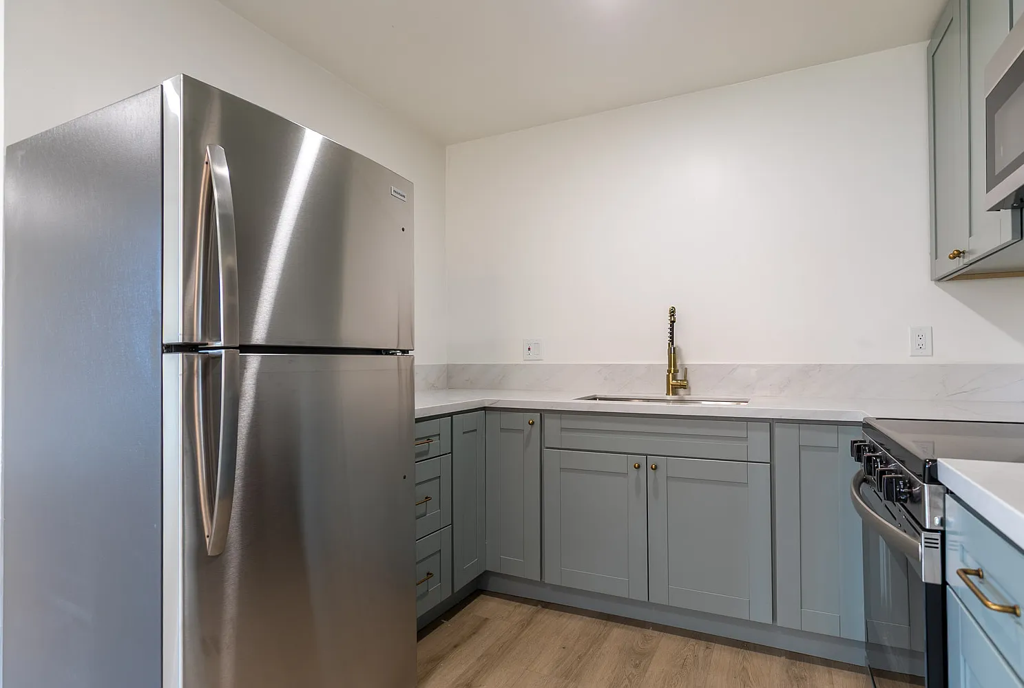 2 bed, 800 sqft, $2,495 — Photo 2