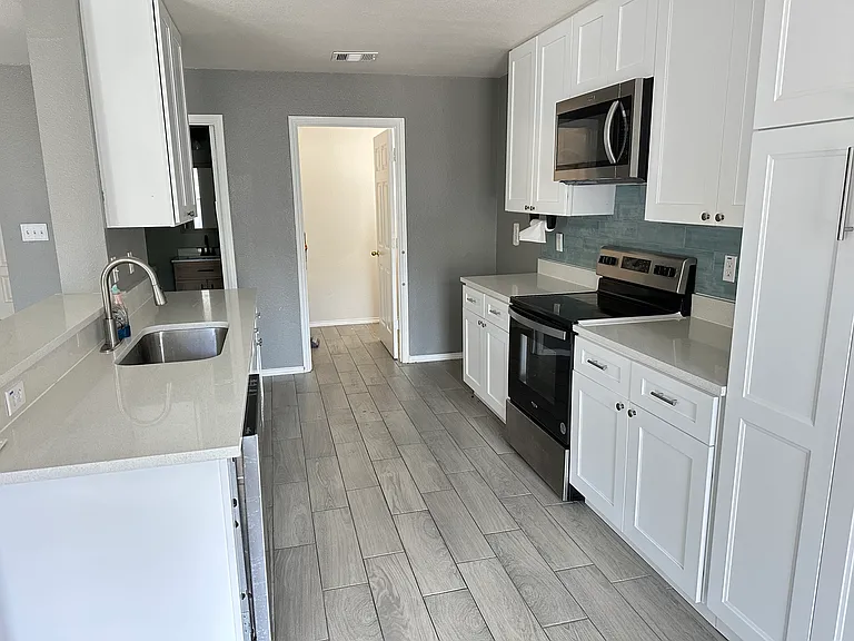 4811 Orchid Star — Photo 5