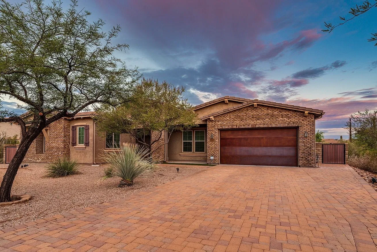 4 bed, 3640 sqft, $4,200 — Photo 4