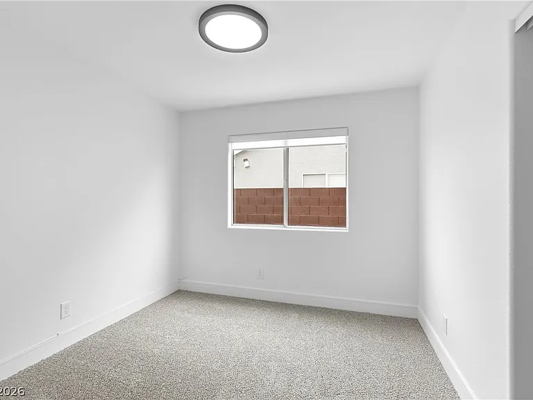 4818 Carefree Dr — Photo 26