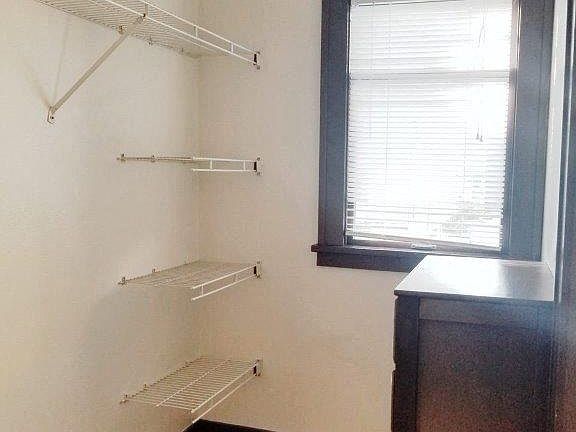 4th image of 1722 Belmont Ave APT 9