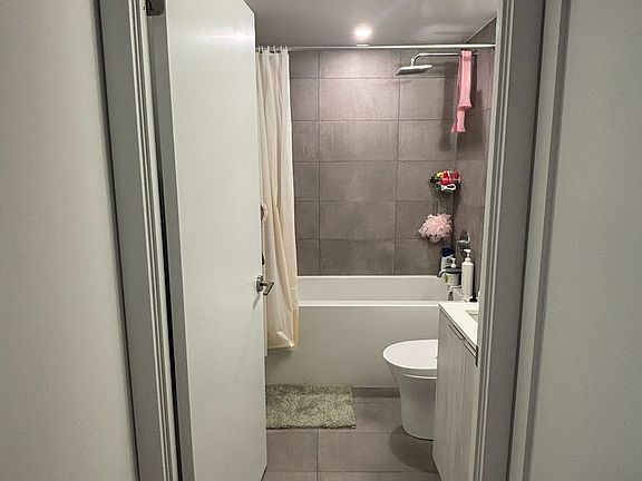 5th image of 8 Wellesley St W #1502