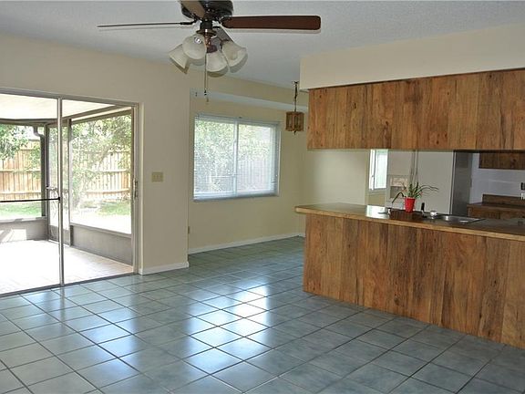 4th image of 4016 Eastridge Dr