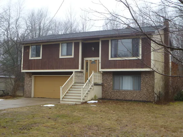 4681 S Sheridan Rd, Muskegon, MI 49444