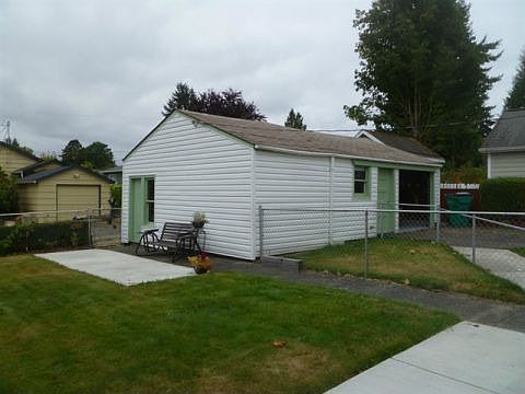 2nd image of 1613 Brawne Ave NW