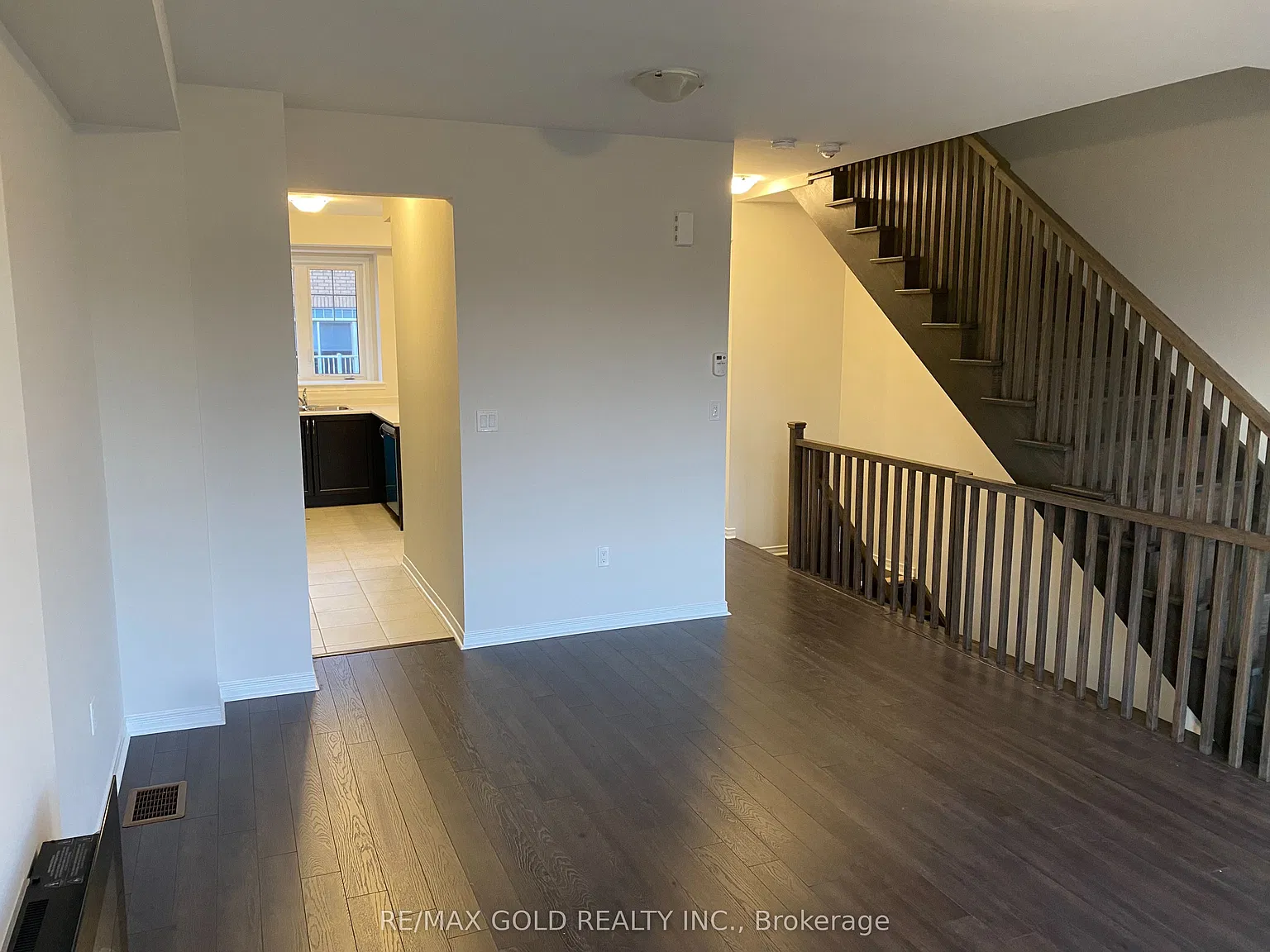 3 bed, $2,750 — Photo 2