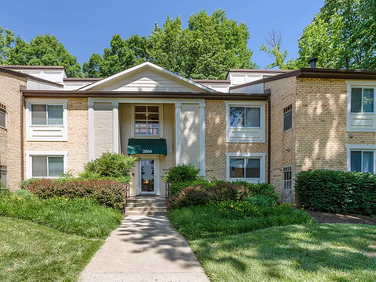Potomac Ridge Apartments — Photo 12