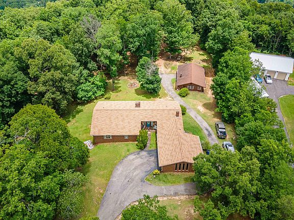 2nd image of 1491 Grandview Trl