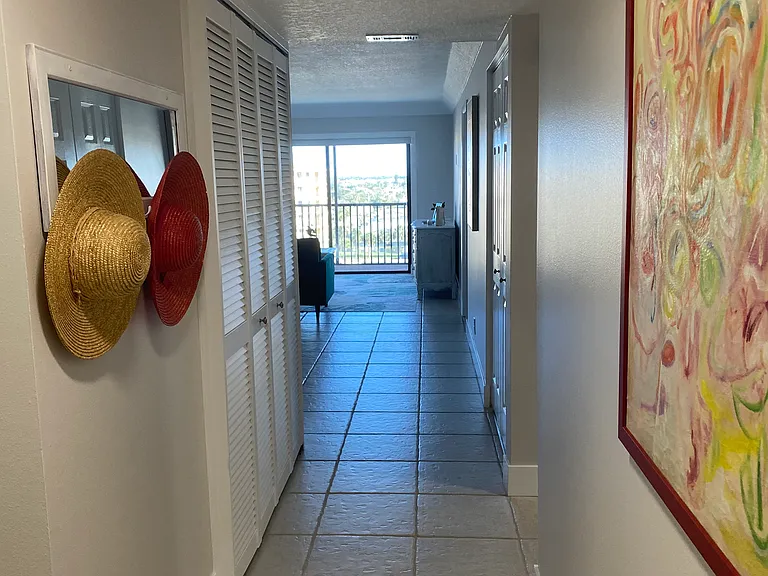 500 Palm Springs Blvd — Photo 18