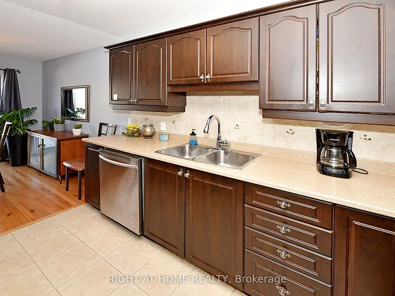 253 Eliot St — Photo 7