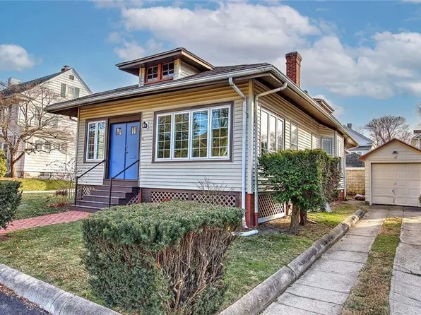 31 Mount Hope Ave, Providence, RI 02906