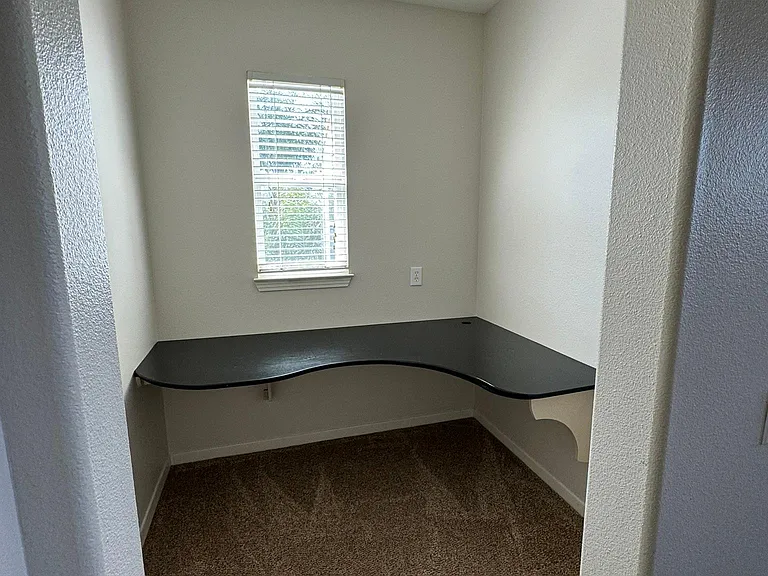 upstairs open nook/desk area
