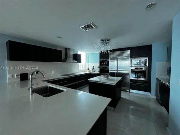 17001 Collins Ave, North Miami Beach, FL