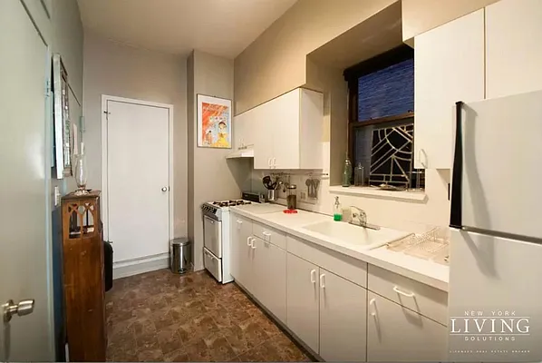 Rented by NY Living Solutions | media 17