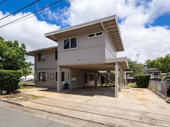 2810 Varsity Cir, Honolulu, HI 96826