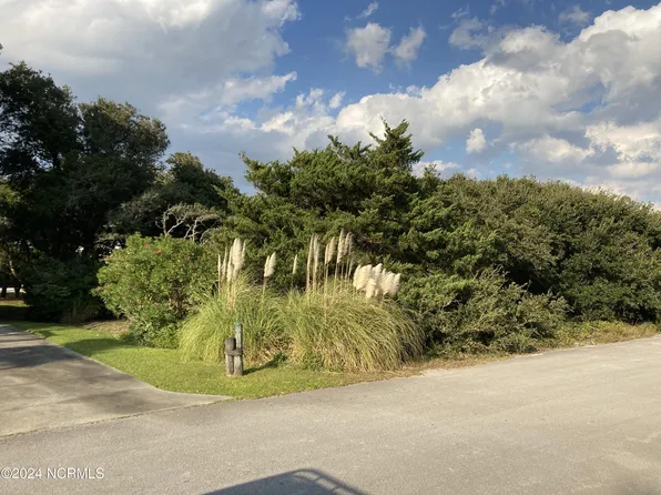 105 Oak Forest Lane, Atlantic Beach, NC 28512