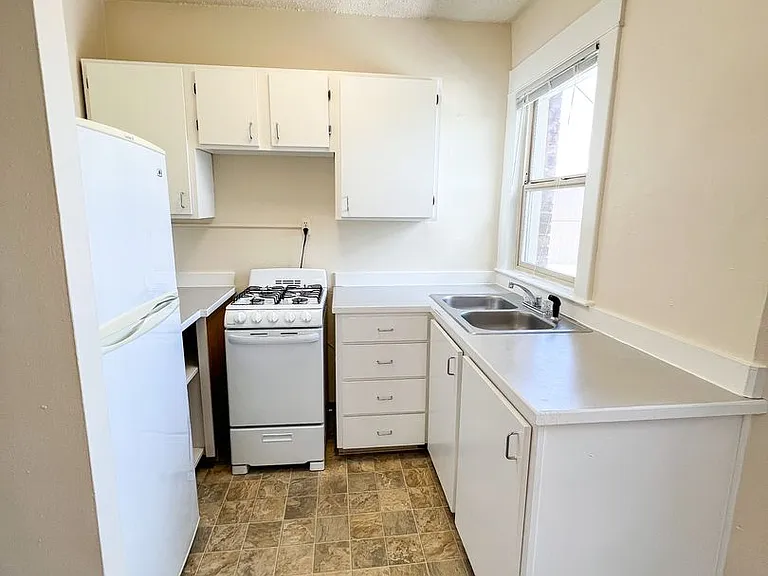 Casa Del Rey Apartments — Photo 44