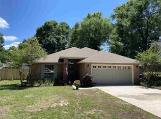 6155 Red Tail Dr, Milton, FL 32570