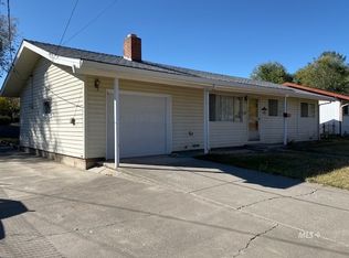911 W 3rd St, Alturas, CA 96101