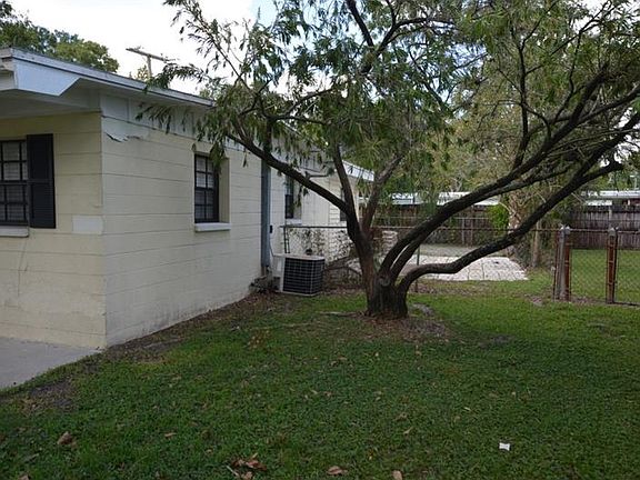 5th image of 2021 Windsor Way