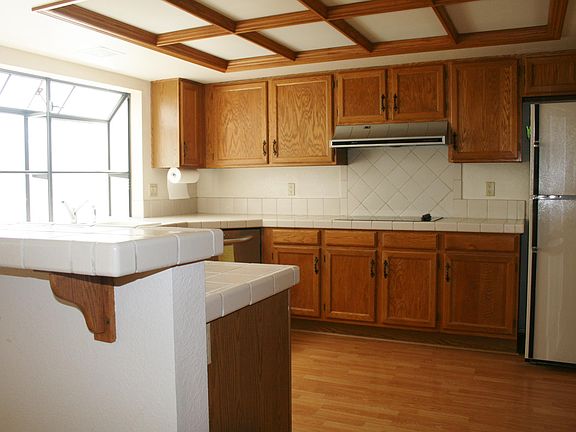 5th image of 3329 E Glade Cir