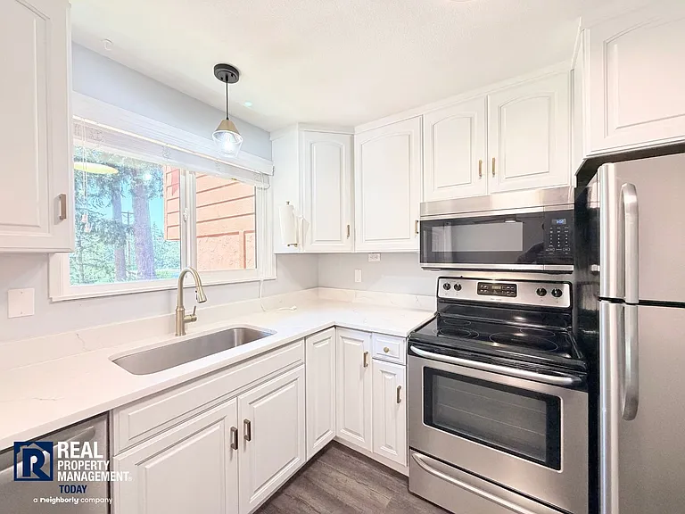 12824 62nd Ave NW — Photo 6