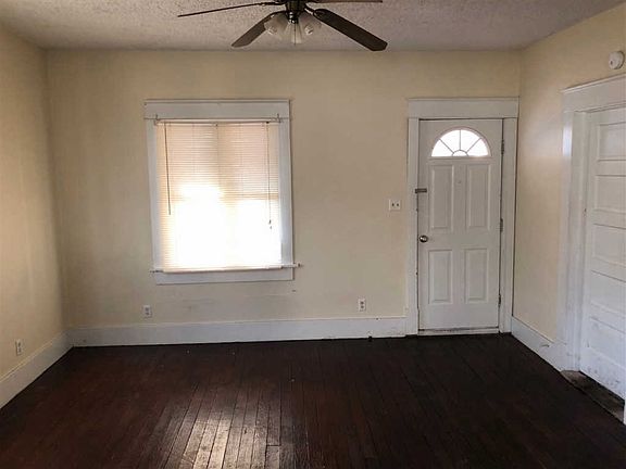 3rd image of 600 N Atchison St