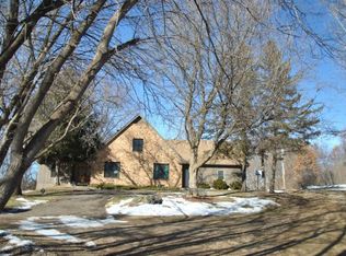 10092 Stillwater Ln N, Lake Elmo, MN 55042