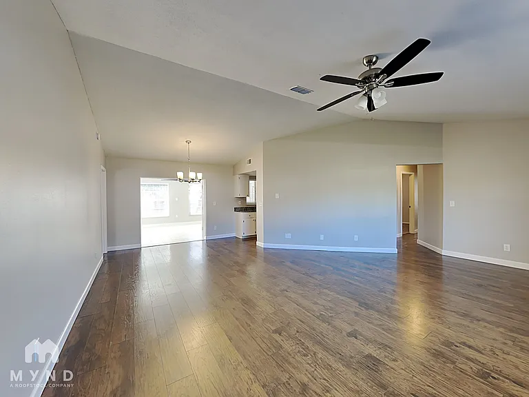 5061 Elwood Rd — Photo 2