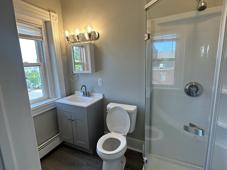 345 Arch St #4 — Photo 7