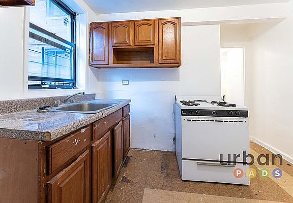 4th image of 250 Clarkson Ave APT 525