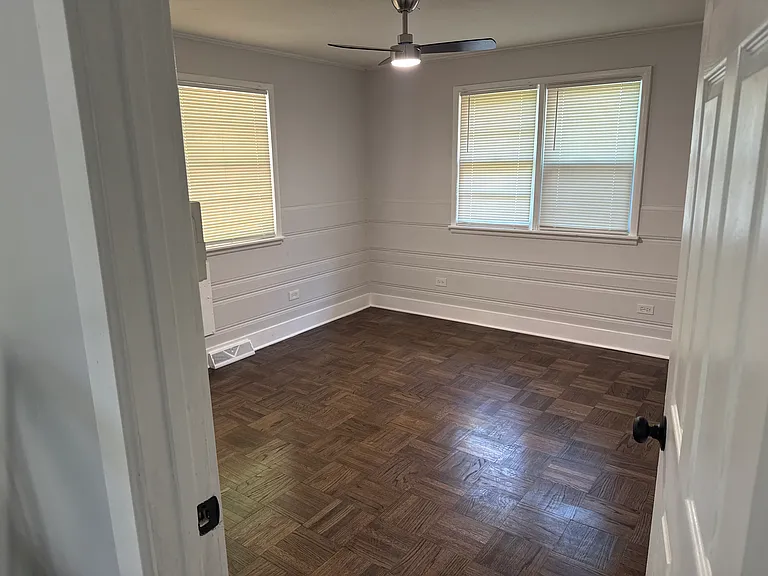 1030 N Ash St — Photo 8