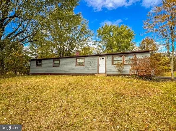 600 Hollow Horn Rd, Ottsville, PA 18942