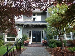 928 17th Ave E, Seattle, WA 98112