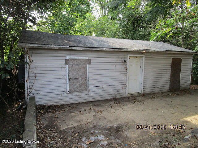 1st image of 3071 University Rd #R
