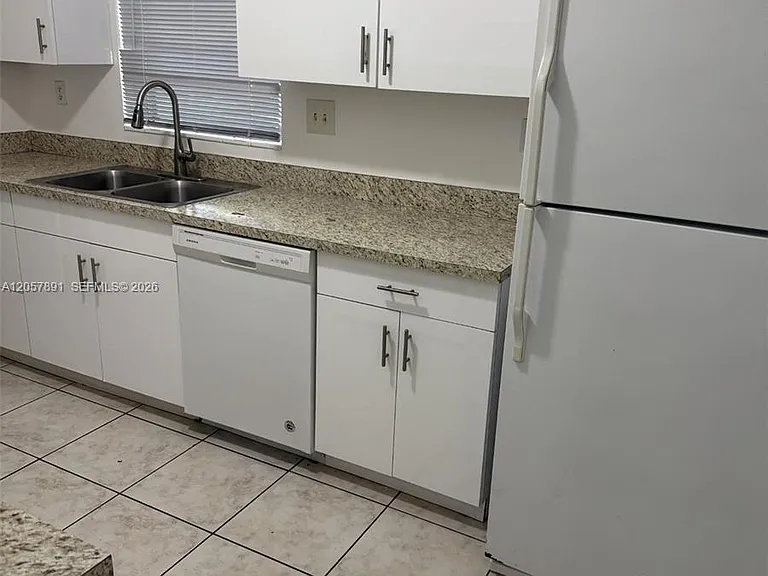 4855 University Dr #4855 — Photo 8