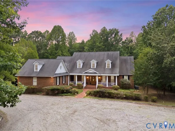 2065 Garrett Ln, Powhatan, VA 23139