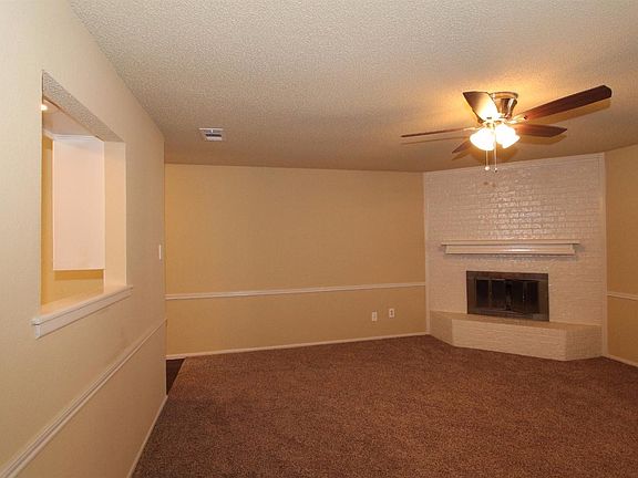 4th image of 9616 Beaufort Ave