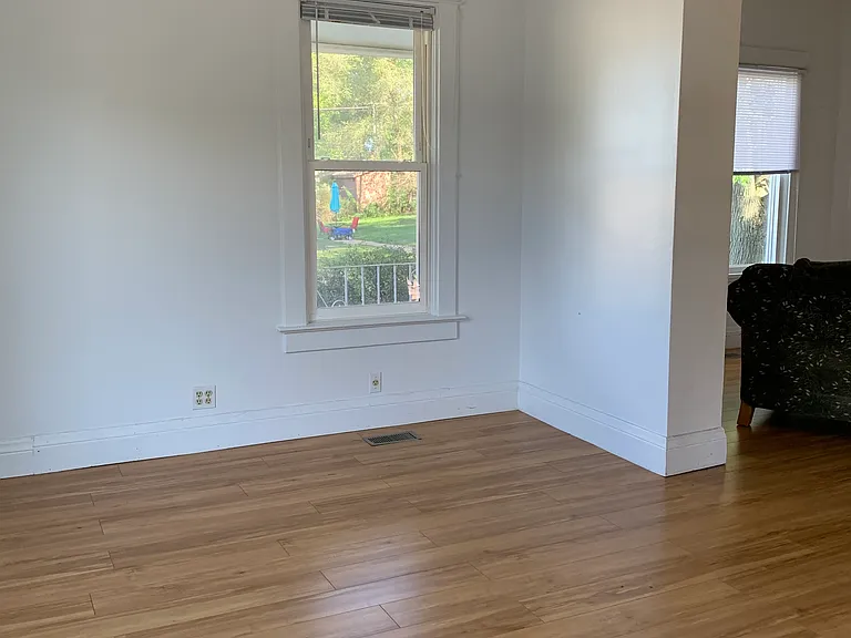 21 W Joliet St #1 — Photo 3