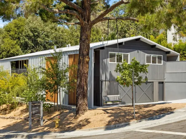 470 La Mesa Dr, Portola Valley, CA 94028
