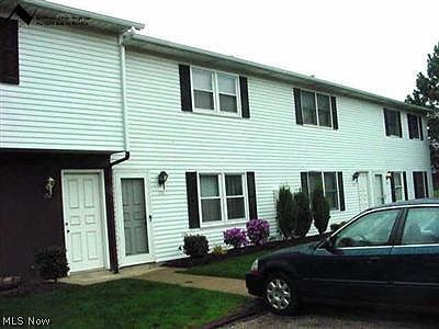 1st image of 108 Maplebrook Dr