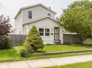 815 Burdette St, Mishawaka, IN 46544