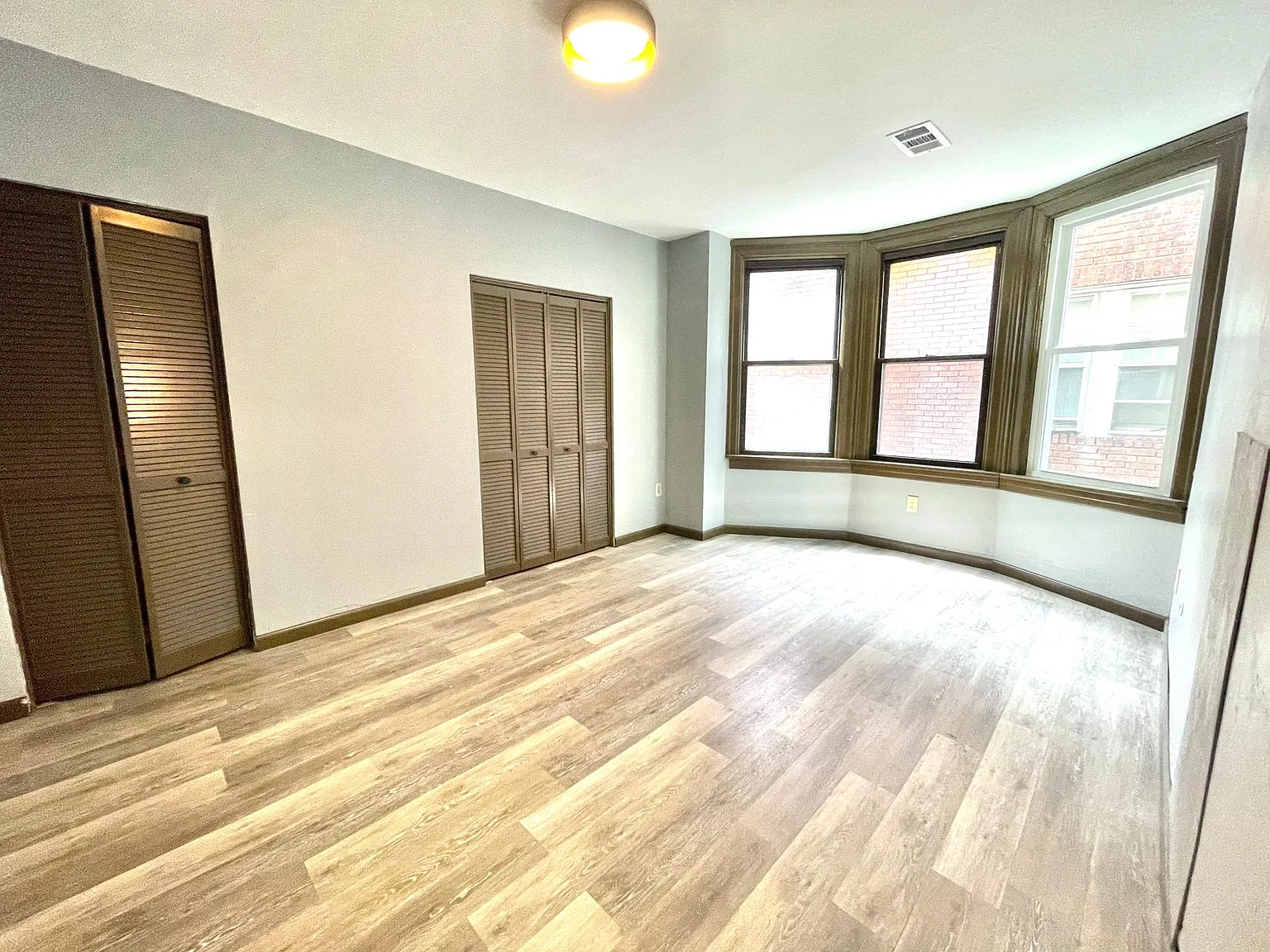 1 bed, 750 sqft, $1,240 — Photo 3