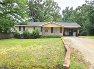 124 Oates Dr, Fayetteville, NC 28311
