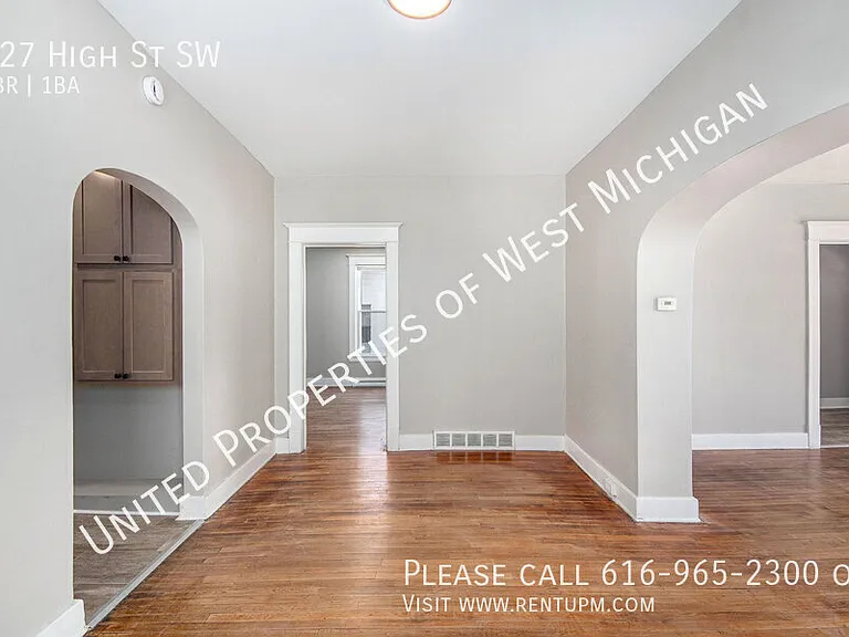 627 High St SW — Photo 2