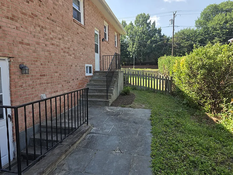 6112 Lee Hwy — Photo 27
